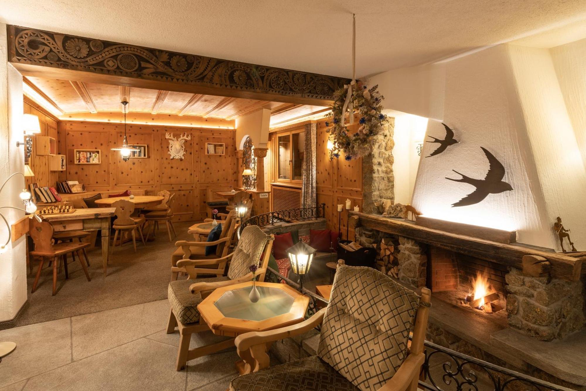 סילס מריה Hotel Chesa Randolina מראה חיצוני תמונה